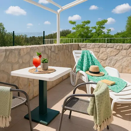 Sunny With Seaview 1402 Petrcane