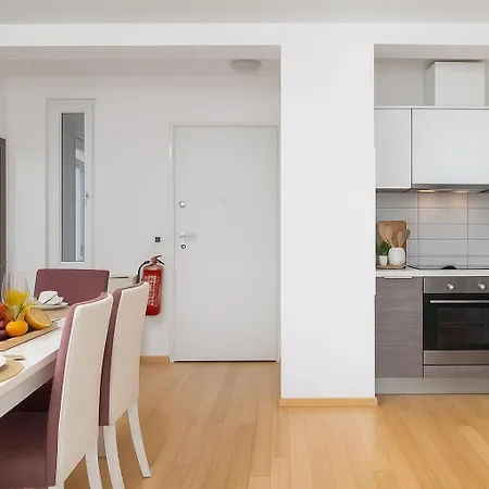 Apartment Sunny With Seaview 1402