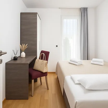 Sunny With Seaview 1402 Apartment *