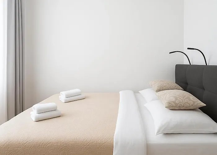 Апартаменты Sunny With Seaview 1402 *